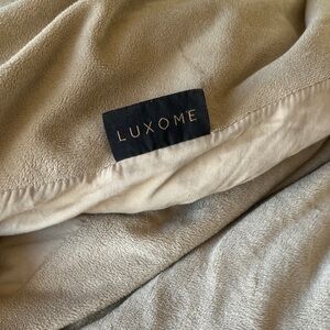 Luxome weighted blanket 18lbs minky beige